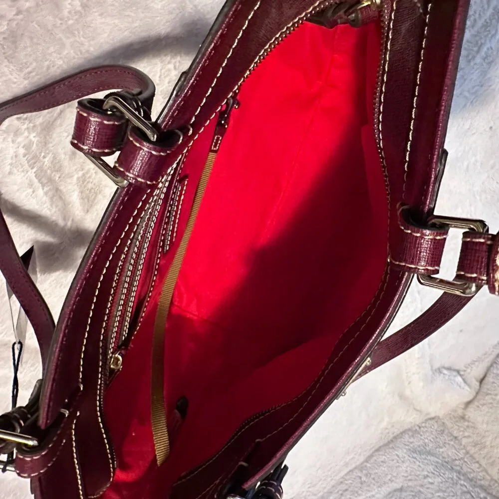 Dooney & Bourke - Picture 5 of 6